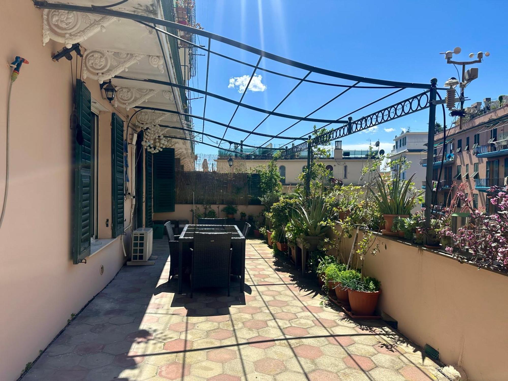 Sole, Terrazza, Centro Citta E Wi-Fi Veloce! Lejlighed Genova Eksteriør billede